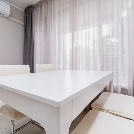 Cozy 2-bed Appartement *