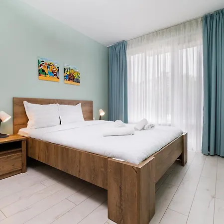 Cozy 2-bed Apartment