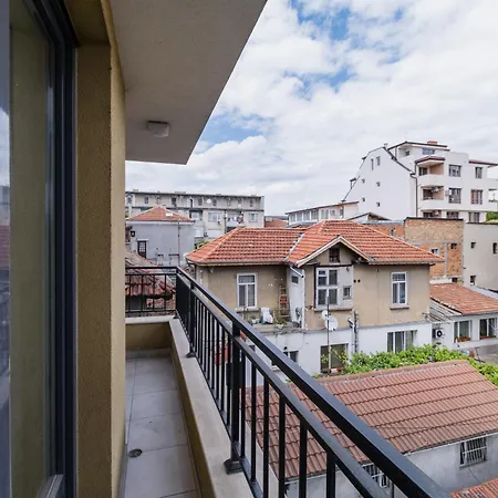 Cozy 2-bed Apartment Plovdiv