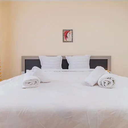 Cozy 2-bed